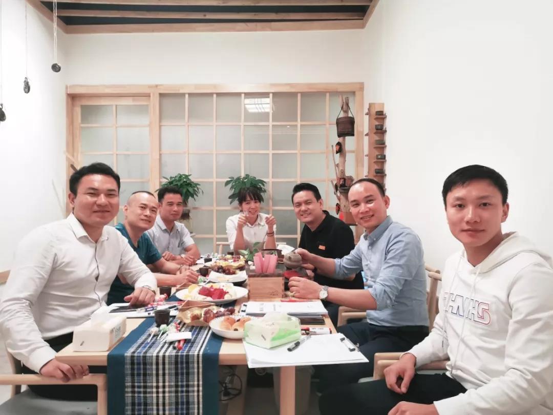 工程、材料中心管理層“裸心會”丨茶短情長，一場來自心靈的對話！